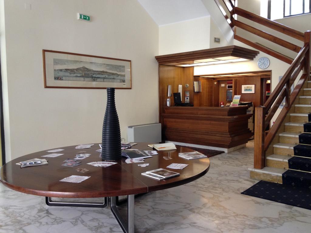 Hotel Mediterraneo Chianciano Terme Exterior foto