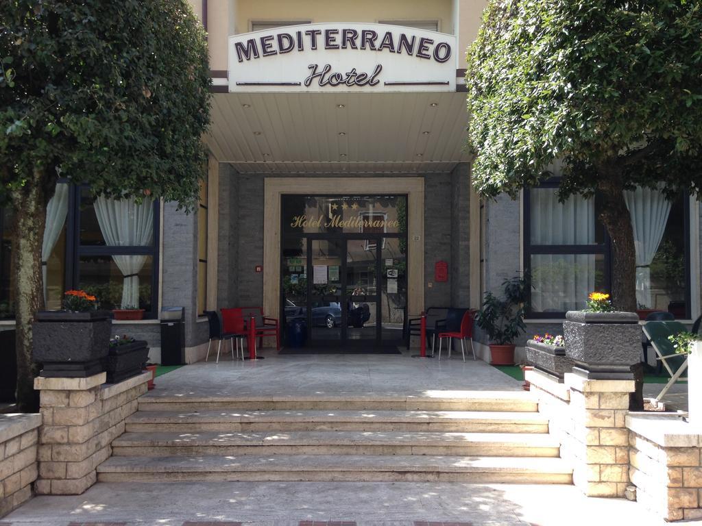 Hotel Mediterraneo Chianciano Terme Exterior foto