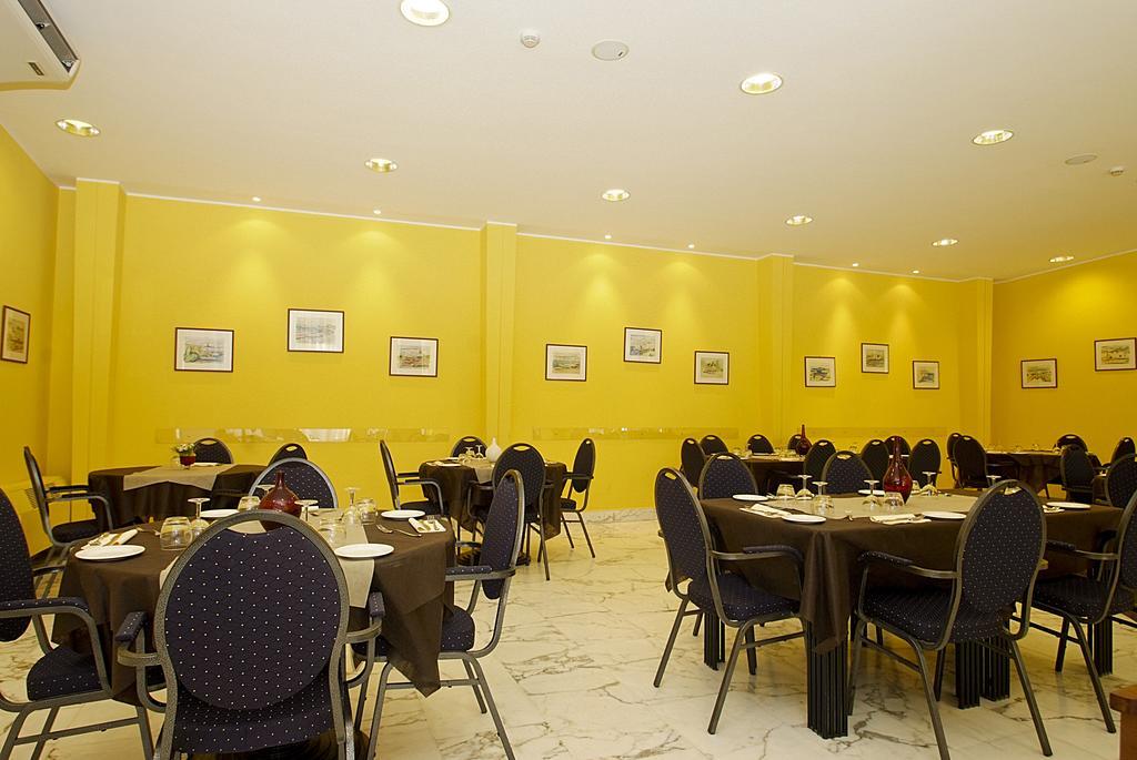 Hotel Mediterraneo Chianciano Terme Exterior foto